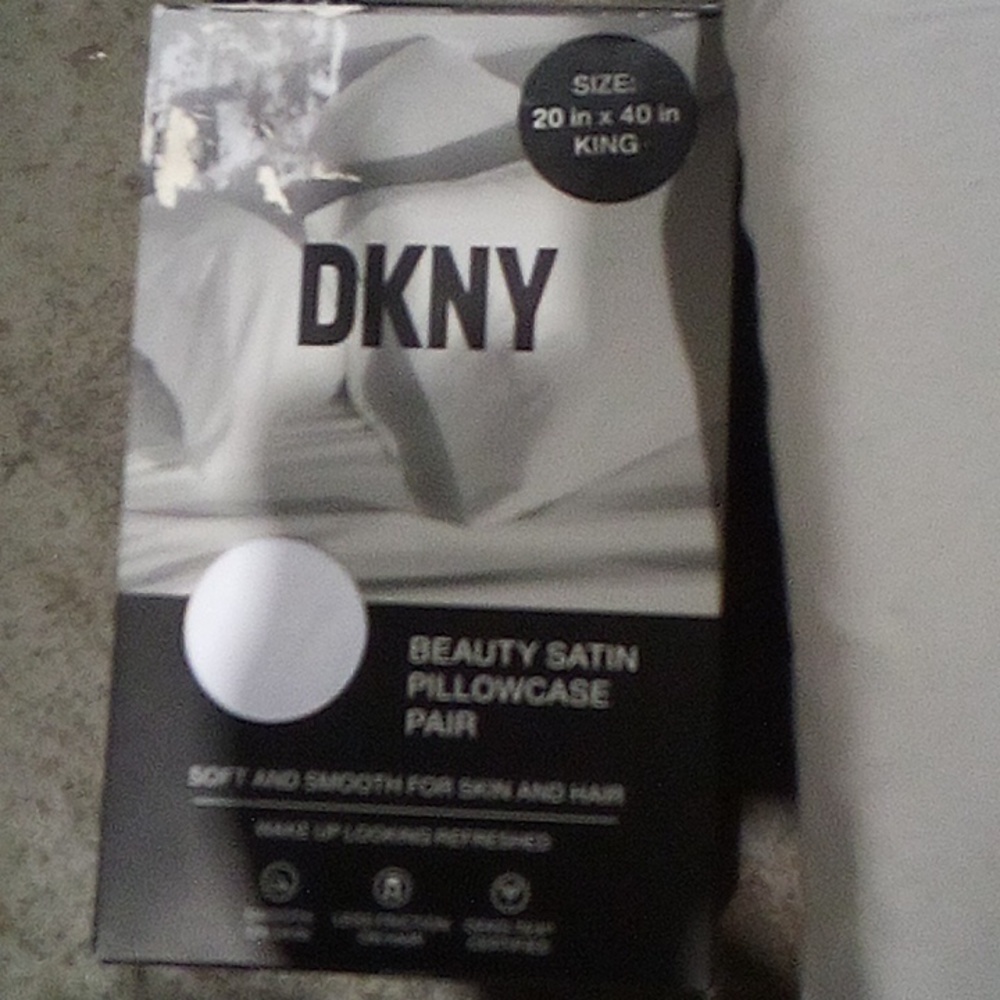 variety of sheet sets. - Picture 5 of 5